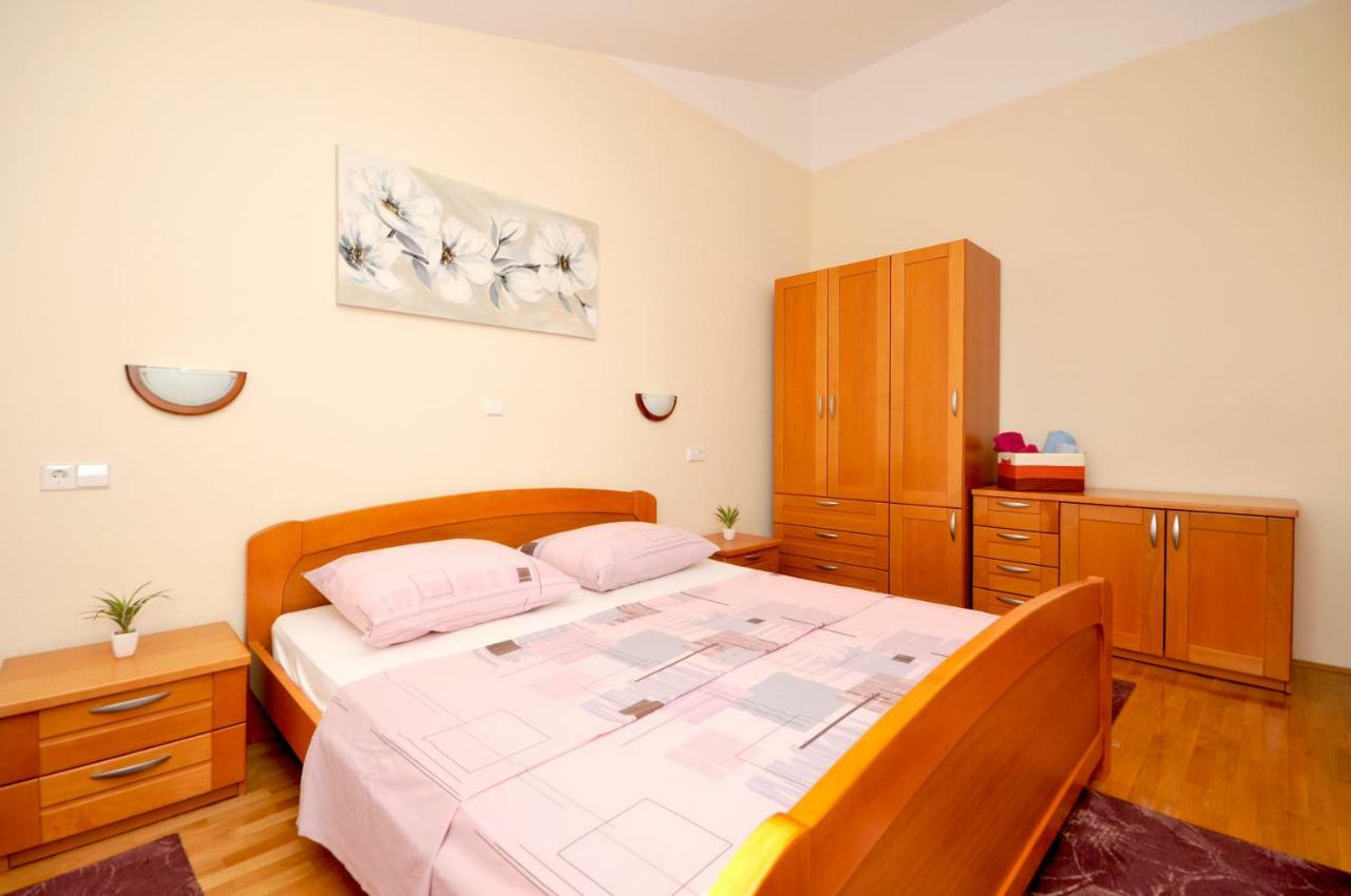 Apartman Beric Trogir Exteriör bild