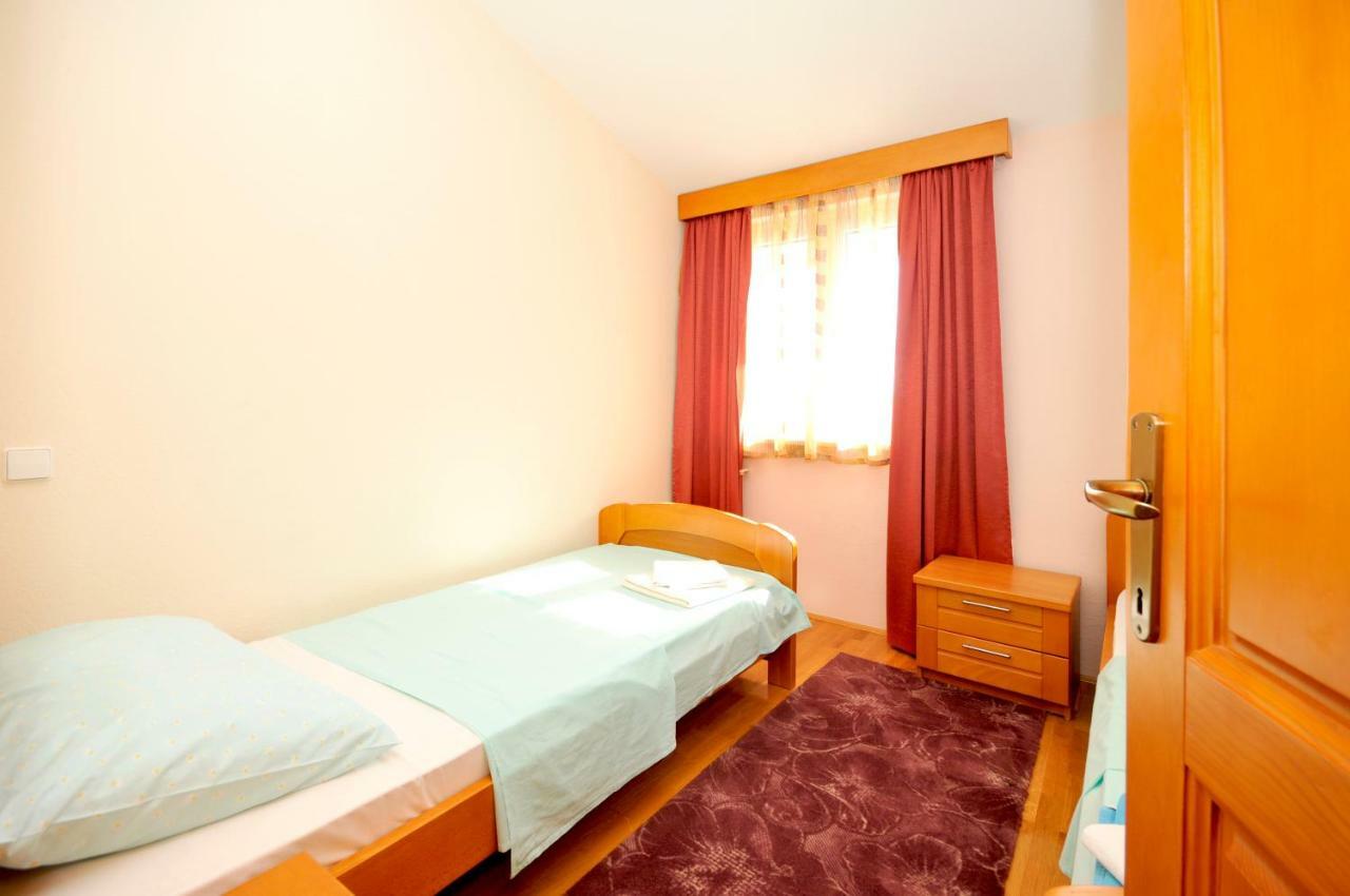 Apartman Beric Trogir Exteriör bild
